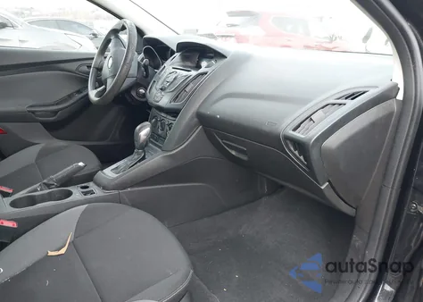 2013 Ford Focus S z USA, uszkodzony, nr VIN 1FADP3E22DL349843